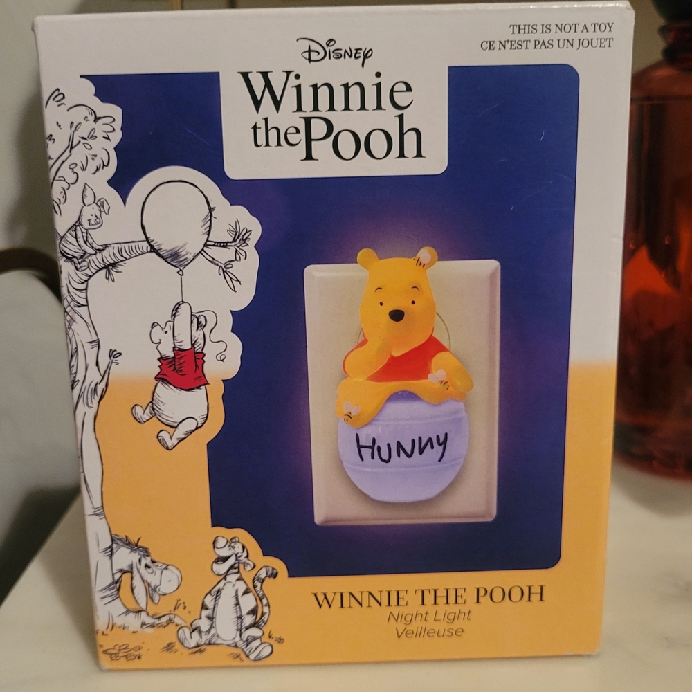 Disney Winnie the Pooh Hunny Pot Night Light